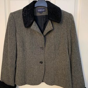 Harold’s tweed jacket….size 6…..EUC!!
